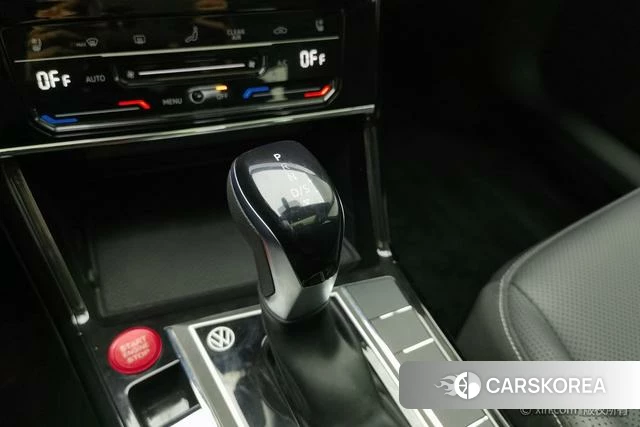 Volkswagen Passat id 4279119 из Китая 24
