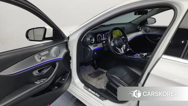 Mercedes-Benz E-Class W213 id 3713929 из Кореи 20