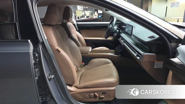 Hyundai Grandeur Hybrid (GN7) id 4928621 из Кореи 32