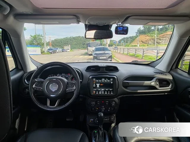 Jeep Renegade id 3117638 из Кореи 16