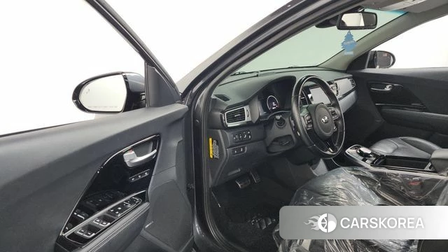Kia Niro EV id 4717418 из Кореи 34