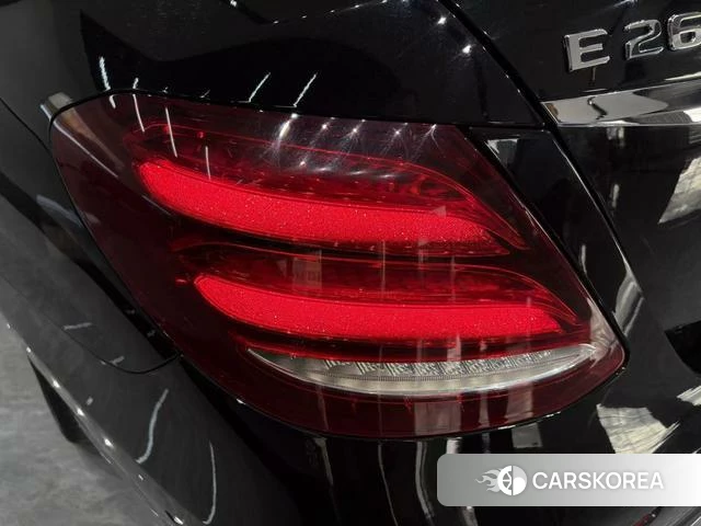 Mercedes-Benz E-class id 3869937 из Китая 20