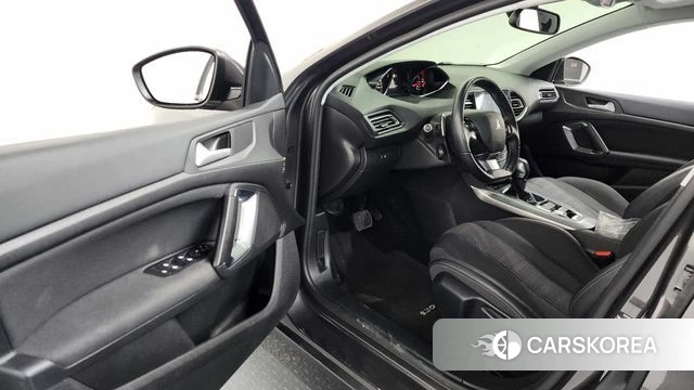 Peugeot 308 second generation id 3880072 из Кореи 20