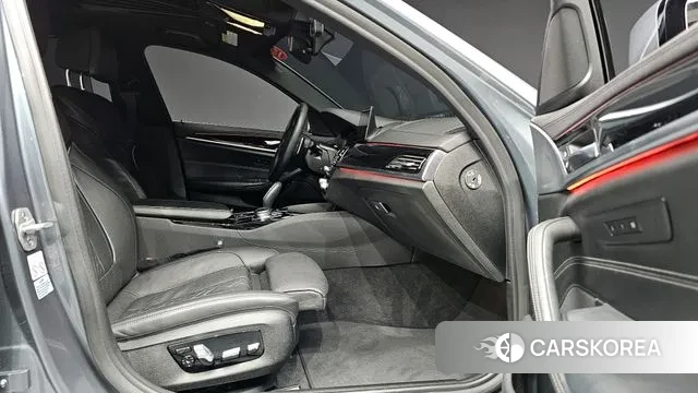 BMW 5 Series (G30) id 2986457 из Кореи 20