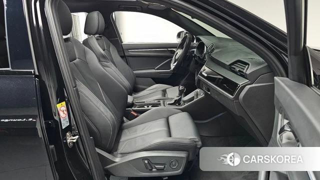 Audi Q3 (F3) id 4635011 из Кореи 33