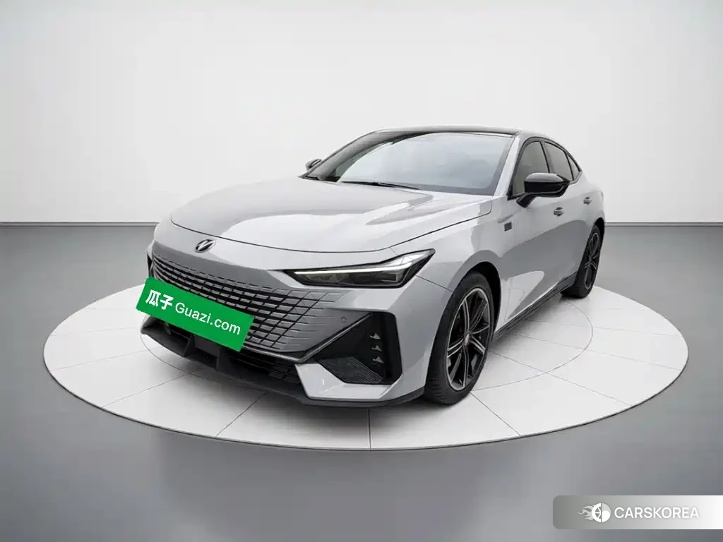 Chang'an UNI-V Smart iDD id 4606970 из Китая 21