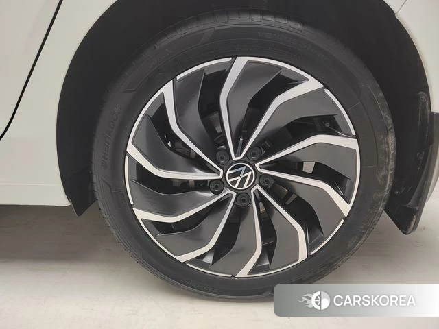 Volkswagen Golf id 4300981 из Китая 16