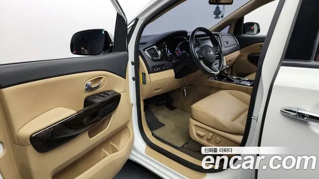 Kia The New Carnival id 2421567 из Кореи 20