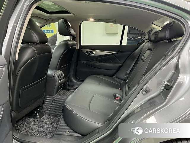 Infiniti Q50L id 3901946 из Китая 23
