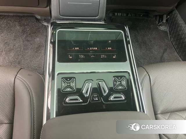 Audi A8 id 4335687 из Китая 12