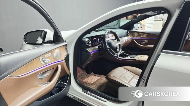 Mercedes-Benz E-Class W213 id 4244857 из Кореи 31