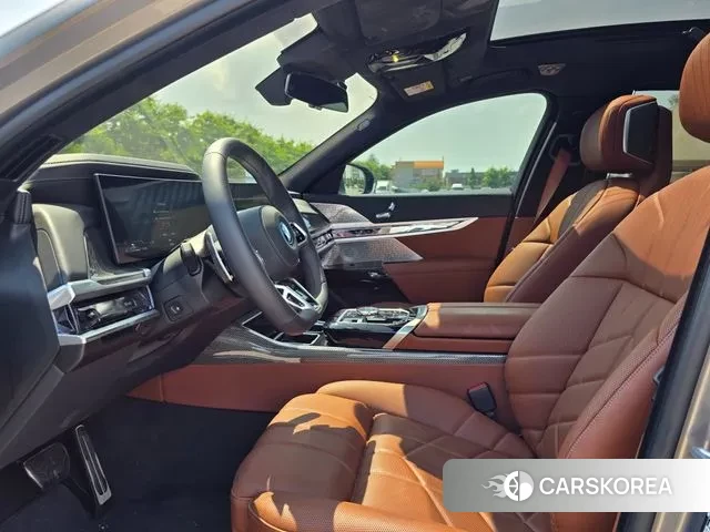 BMW 7 Series (G70) id 2888912 из Кореи 20