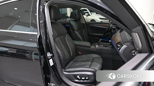 BMW 5 Series (G30) id 3513427 из Кореи 18