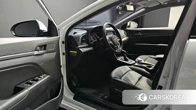 Hyundai Avante AD id 4311009 из Кореи 20