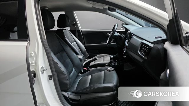 Kia Stonic id 3813573 из Кореи 20