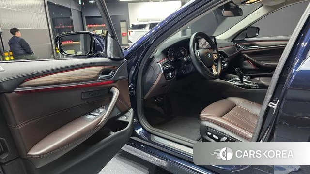 BMW 5 Series (G30) id 3820255 из Кореи 20