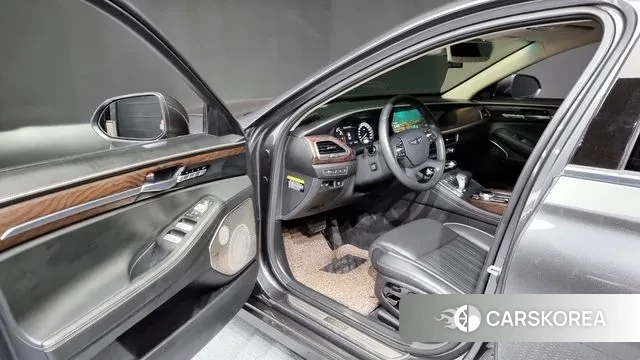 Genesis G90 id 2965972 из Кореи 20