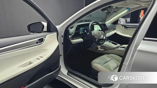 Hyundai The New Grandeur IG Hybrid id 4382801 из Кореи 20