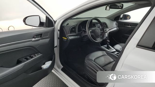 Hyundai Avante AD id 4491209 из Кореи 31