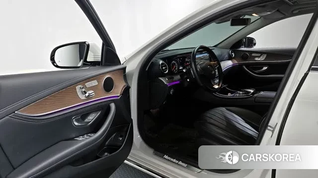 Mercedes-Benz E-Class W213 id 3480334 из Кореи 20