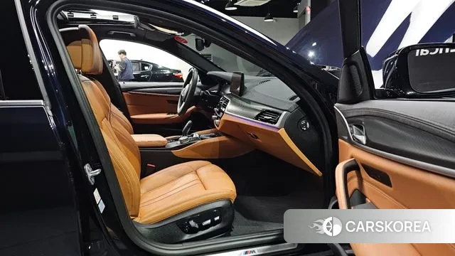 BMW 5 Series (G30) id 2989392 из Кореи 20