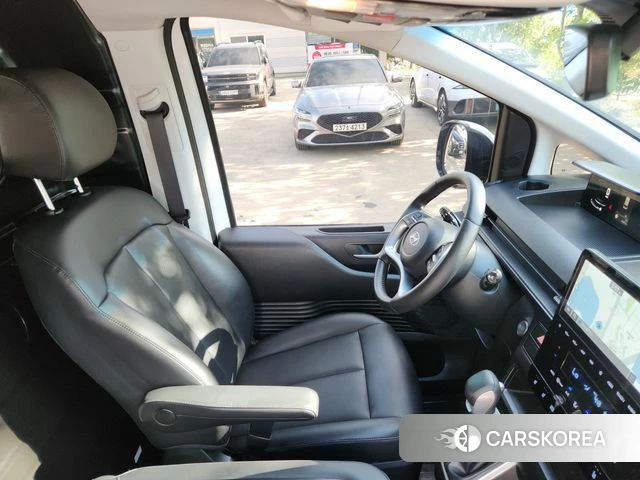 Hyundai Staria id 4842463 из Кореи 20