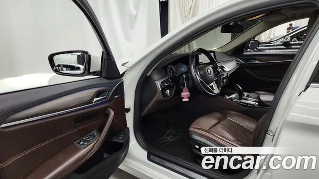 BMW 5 Series (G30) id 2896730 из Кореи 20