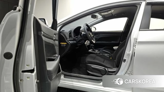 Hyundai Avante AD id 3814385 из Кореи 20