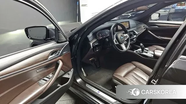 BMW 5 Series (G30) id 3656015 из Кореи 20