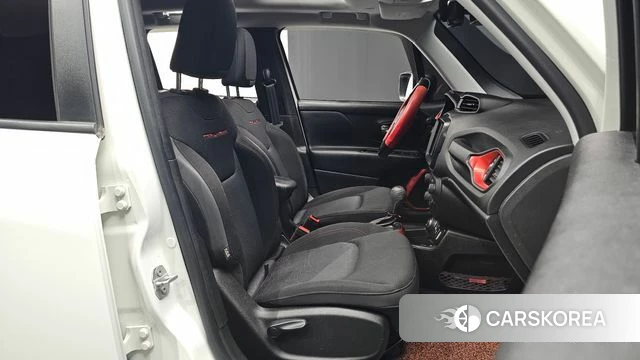 Jeep Renegade id 4325663 из Кореи 30