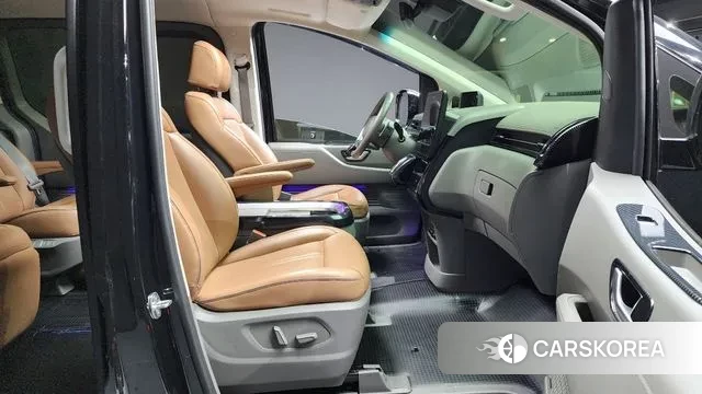 Hyundai Staria id 3645684 из Кореи 20