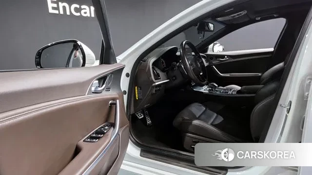 Kia Stinger id 3055549 из Кореи 20