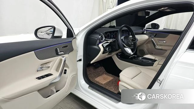 Mercedes-Benz A-Class W177 id 3838127 из Кореи 20