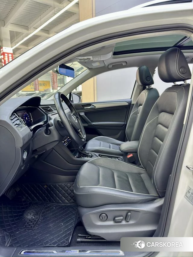 Volkswagen Tiguan L PHEV id 4254456 из Китая 14