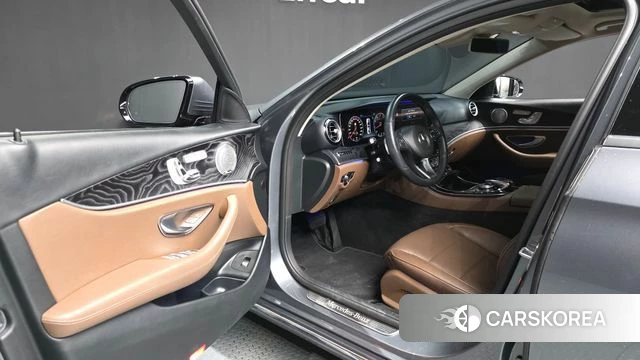 Mercedes-Benz E-Class W213 id 4563415 из Кореи 33