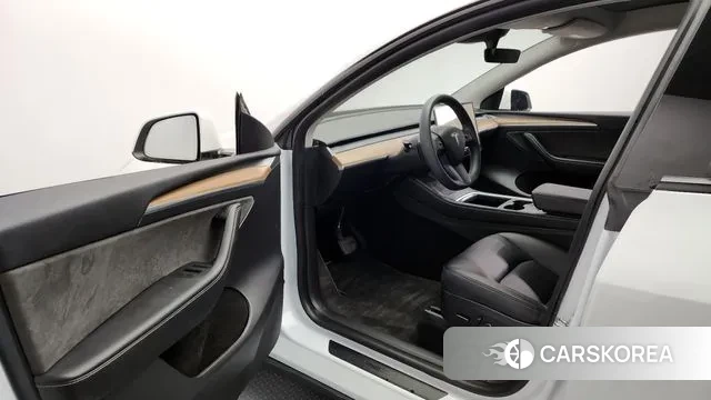 Tesla Model Y id 3670021 из Кореи 20