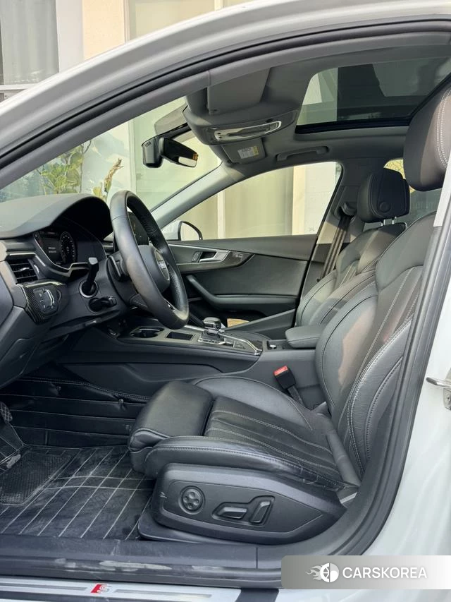 Audi A4L id 4277420 из Китая 20