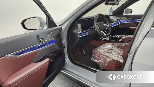 BMW 7 Series (G70) id 3734138 из Кореи 20