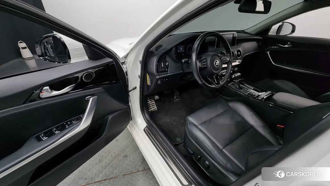 Kia Stinger id 2097308 из Кореи 20