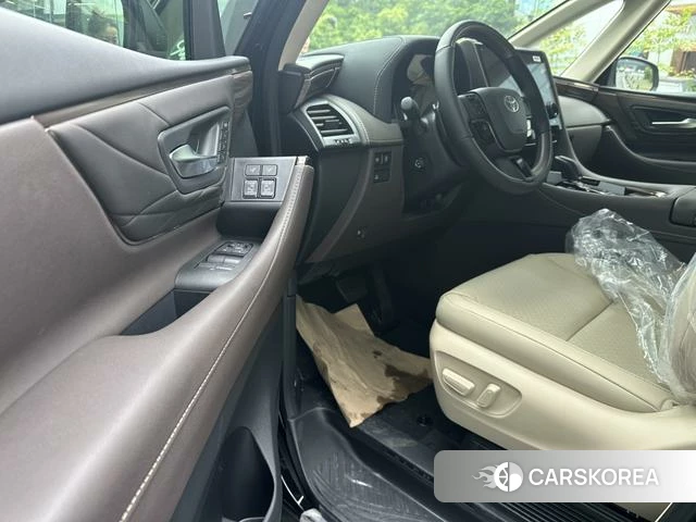 Toyota Elfa id 4272164 из Китая 11