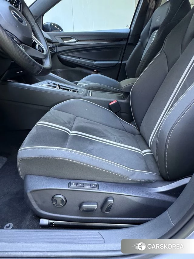 Volkswagen Golf id 4342112 из Китая 26