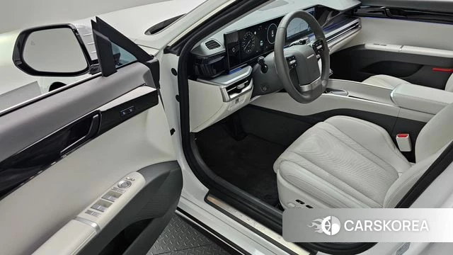 Hyundai Grandeur (GN7) id 4302827 из Кореи 32