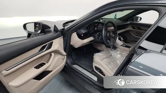 Porsche Taycan id 3332942 из Кореи 20