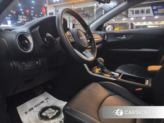 Kia K3 id 4298247 из Китая 17