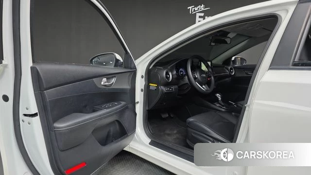 Kia Come New K3 id 3924710 из Кореи 20