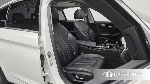 BMW 5 Series (G30) id 3480088 из Кореи 20