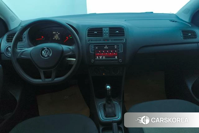 Volkswagen Polo id 4236802 из Китая 17