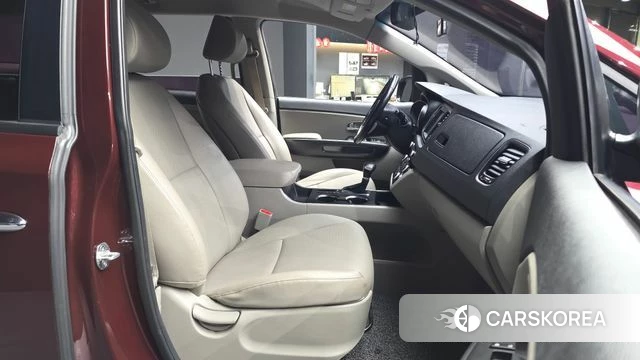 Kia The New Carnival id 4895012 из Кореи 31