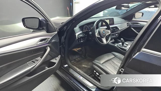 BMW 5 Series (G30) id 4930734 из Кореи 20