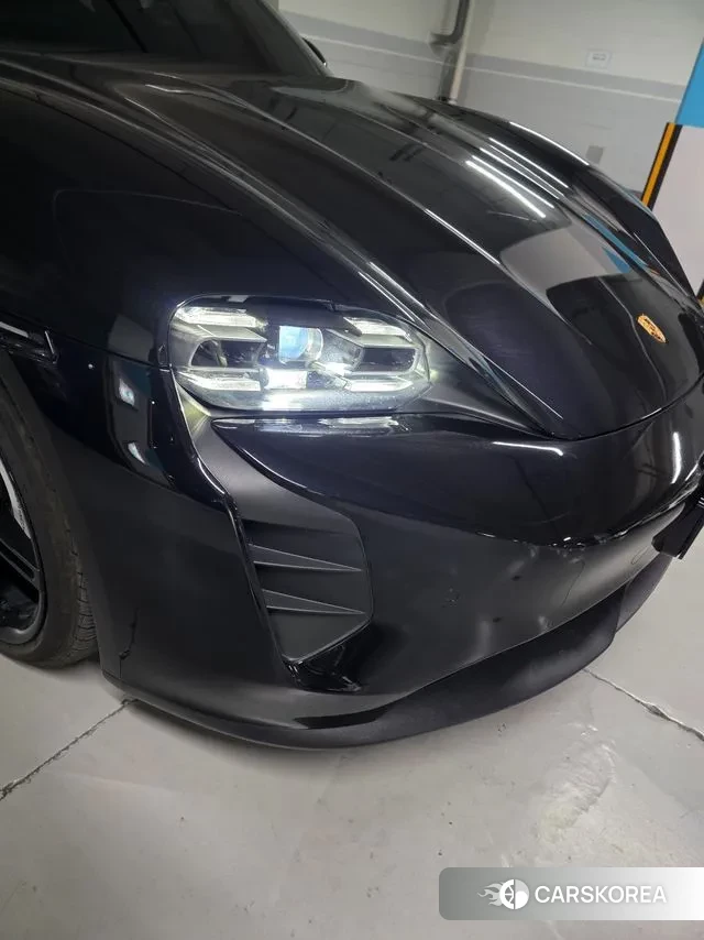 Porsche Taycan id 3735347 из Кореи 20